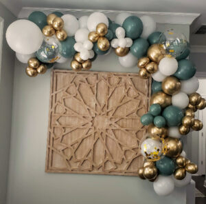 Organic garland ( top corner 6x6 ft)