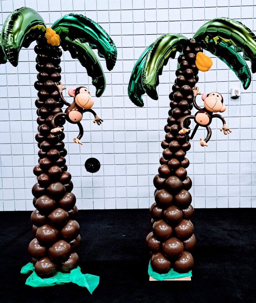 Balloon Palm trees with monkeys